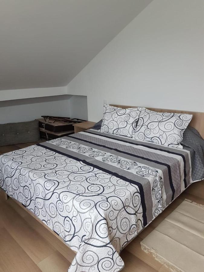 Casa Magnolia Pension Beclean  Buitenkant foto